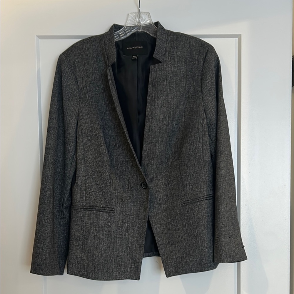 Woman’s Banana Republic Gray Blazer